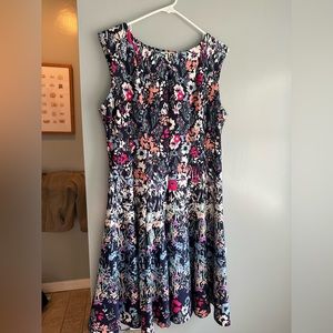 Roz & Ali Dress